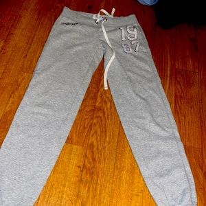 Grey capris